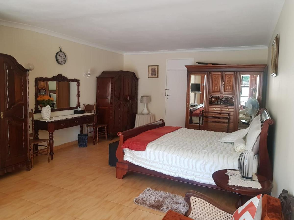 Upper Houghton Guesthouse Johannesburg Esterno foto